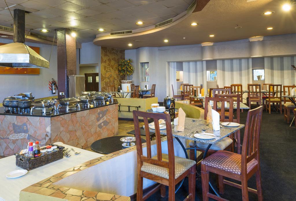 Rainbow Towers Hotel & Conference Centre Harare Kültér fotó